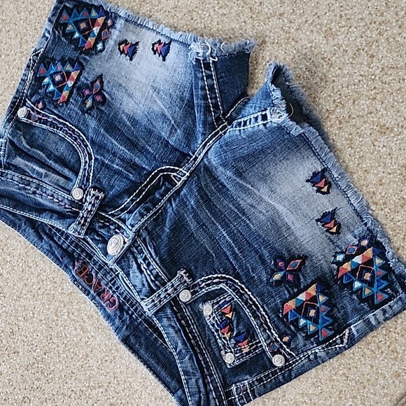 Grace in LA Southwest Fray Hem Shorts Size 27 - Picture 2 of 10